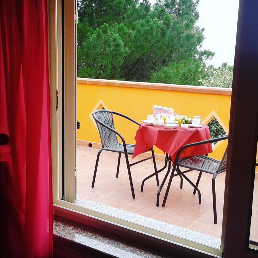 B&B Il Girasole SantʼAnna Arresi Zewnętrze zdjęcie