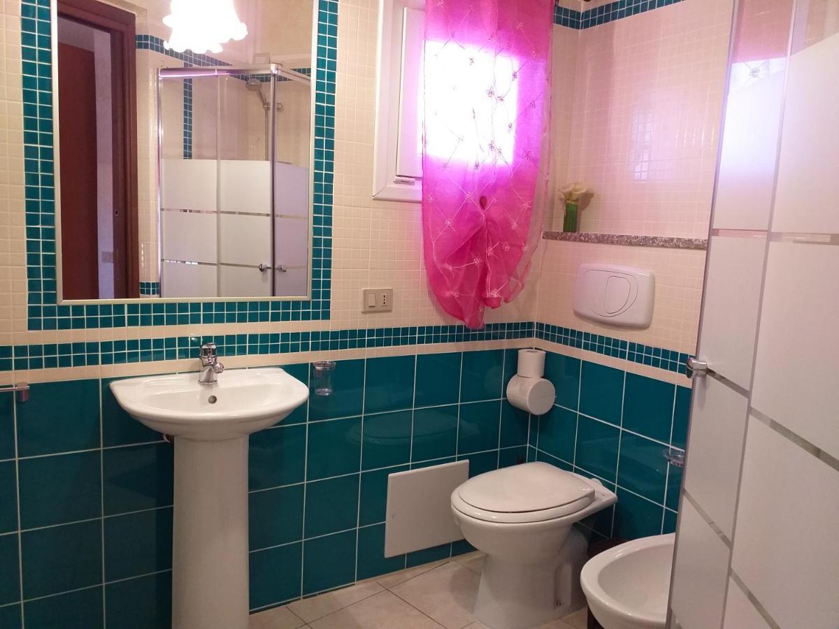 B&B Il Girasole SantʼAnna Arresi Zewnętrze zdjęcie